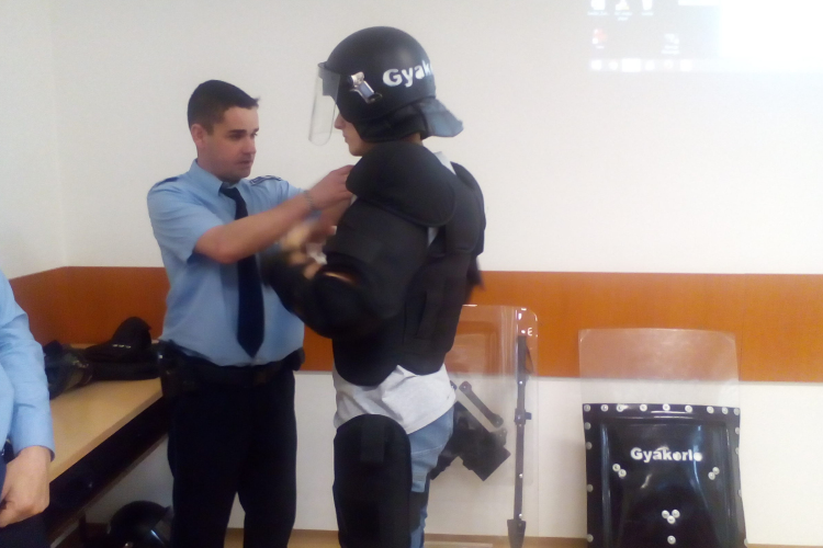 Pályaválasztási nyílt nap a Pápai Rendőrkapitányságon