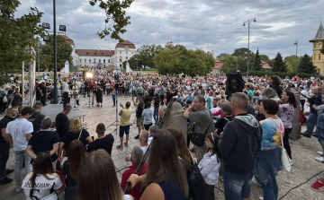 Pápára látogatott Magyar Péter