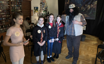 Varázslatos karácsonyváró program a könyvtárban