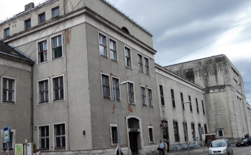 Újraindult a közlekedés a győri vonalakon, de káoszos az utazás