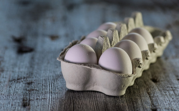 Gulyás: a friss tojásra és az étkezési burgonyára is kiterjesztik az árstopot