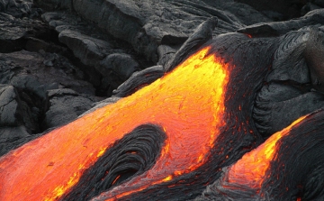 Erősödött a vulkáni tevékenység Hawaiion, a láva egy geotermikus erőművet veszélyeztet
