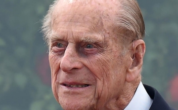 Családja körében ünnepelte 98. születésnapját Fülöp herceg