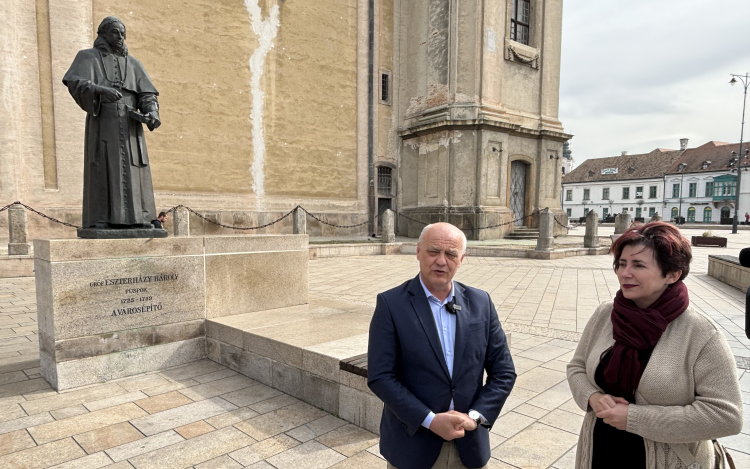 Indul az Eszterházy 300 emlékév