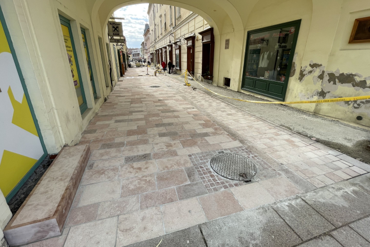 Ennyit haladt egy hét alatt a munka a Kossuth utcán