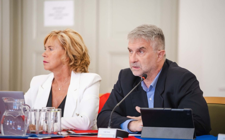 Unger Tamás: Grőber Attila a város legnagyobb hergelője