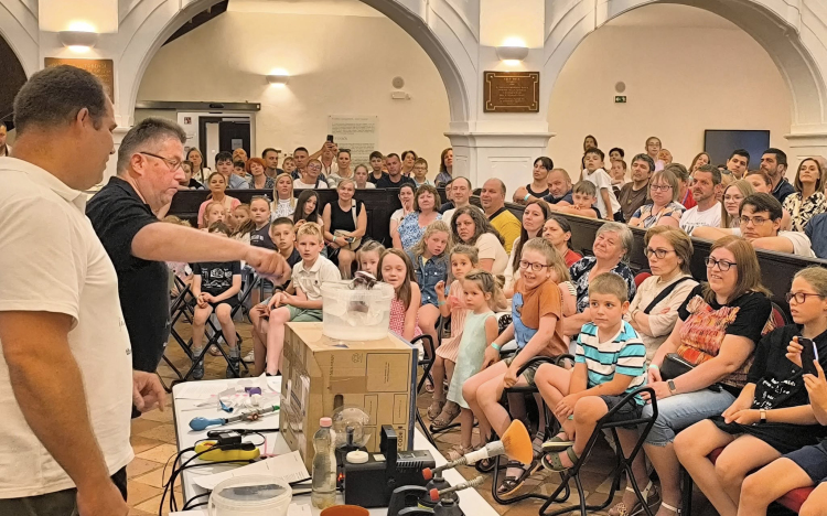 Egy éjszaka a pápai múzeumokban