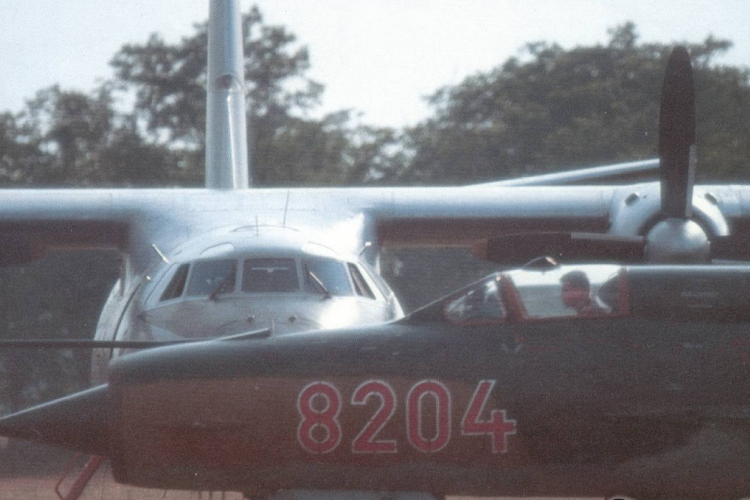 A kenyeri repülőtér nyomában