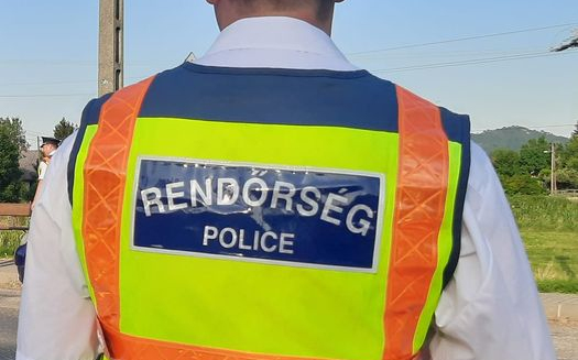 Kétszer is lekapcsolták a pápai rendőrök a teherautó sofőrt