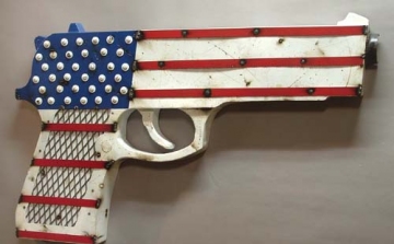 Lőfegyvert találtak egy hétéves iskolás táskájában New Yorkban
