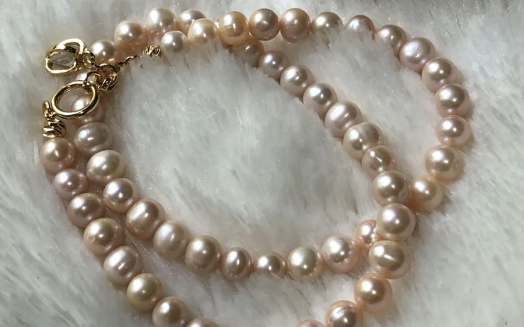 Milyen gyöngyfűző eszközökre van szükségem? Alapvető kellékek kezdőknek és haladóknak