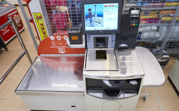 Nem is hinné, mekkora baj lehet abból, ha valaki trükközik az automata pénztárnál