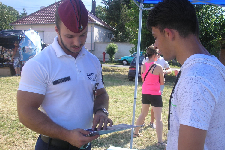 Rendőrség a Pápa-Tapolcafői Falunapon