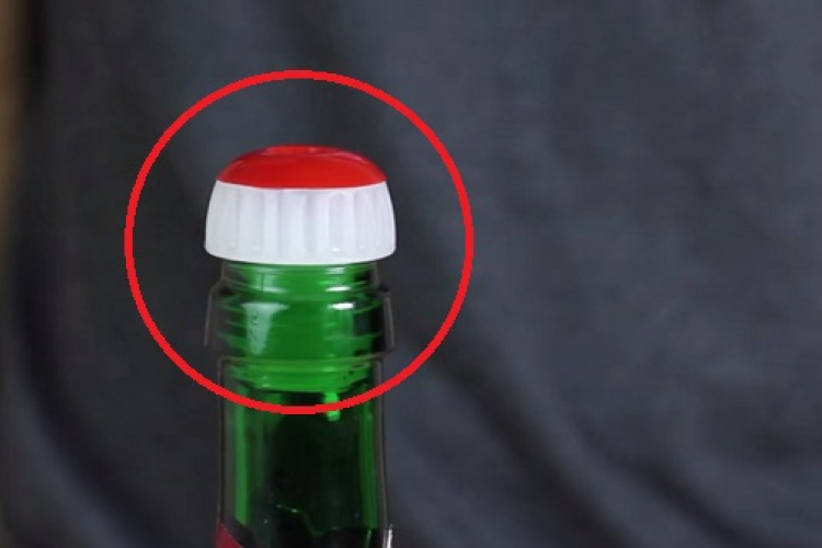 Fogadjunk, Ön se tudja, mire való a pezsgő kupakján lévő piros kis sapka