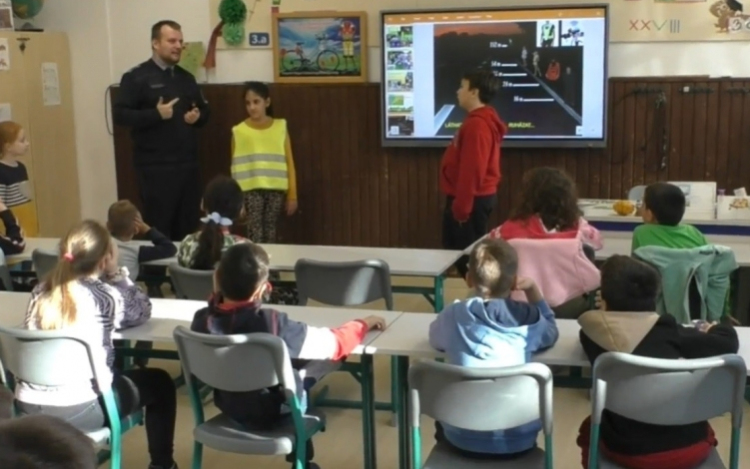 Biztonságos közlekedésre nevelés alsó osztályban 