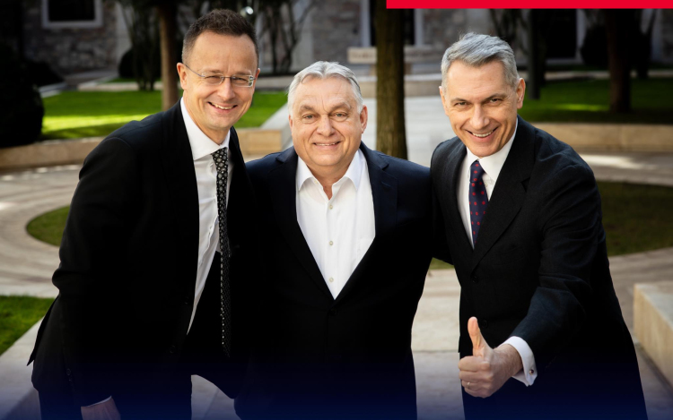 Szijjártó Péter Pápára látogat