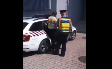 Megöléssel fenyegette volt párját, a pápai rendőrök előállították