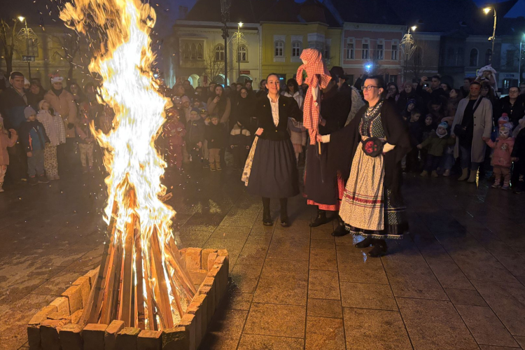 Télűző mulatság és felvonulás Pápán