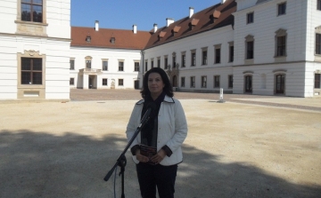 Nyárbúcsúztató az Esterházy-kastély udvarán
