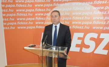 Választás 2014 - Pápa - Győzött Kovács Zoltán