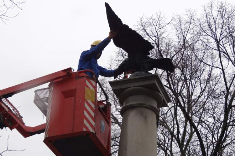 Mire készülnek a Március 15. téri Turul-szoborral?