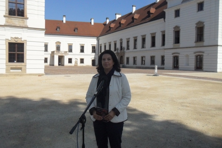 Nyárbúcsúztató az Esterházy-kastély udvarán