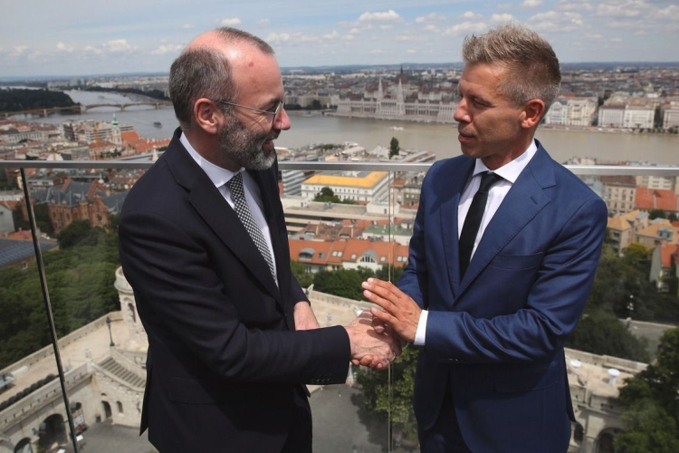 Magyar Péter tájékoztatta Manfred Webert, hogy a Tisza Párt nem támogatja Ukrajna gyorsított uniós csatlakozását