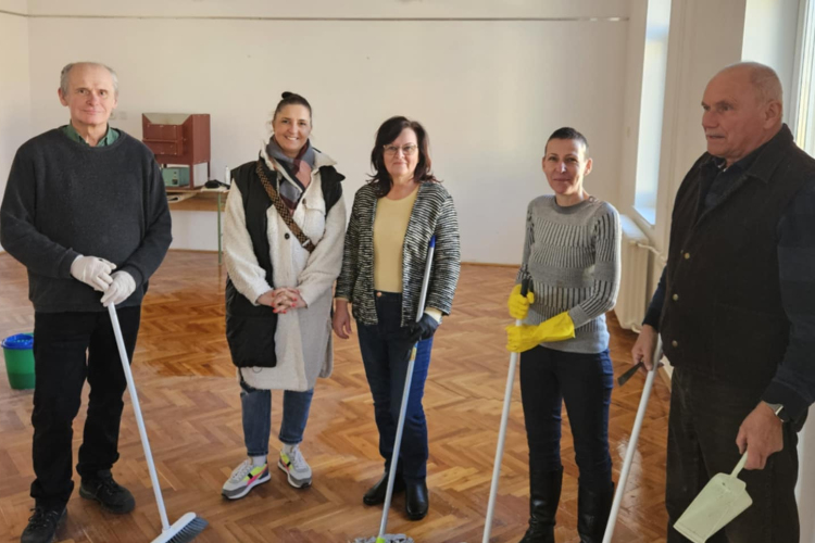 Mindenki dolgozott a Huszár Közösségi Házban