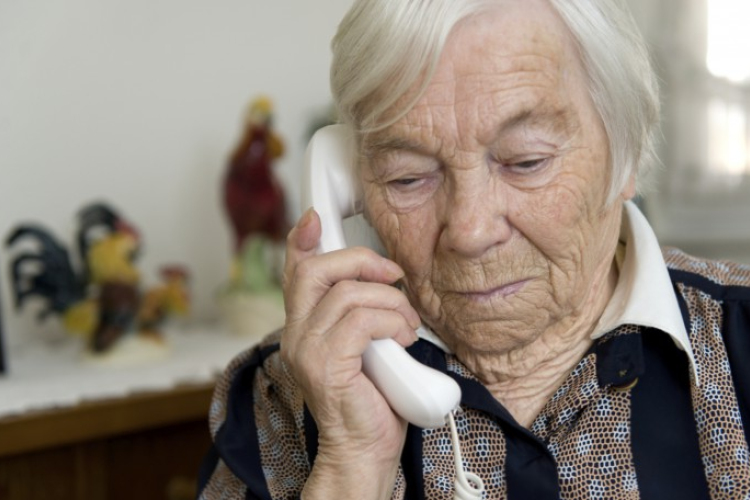 Unokájuknak adta ki magát, így csalt ki pénzt az idősektől