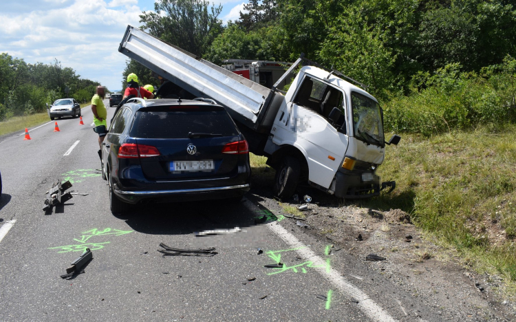 Szomorú statisztika:  70 közlekedési balesetnél helyszíneltek a rendőrök a megyében egy hét alatt