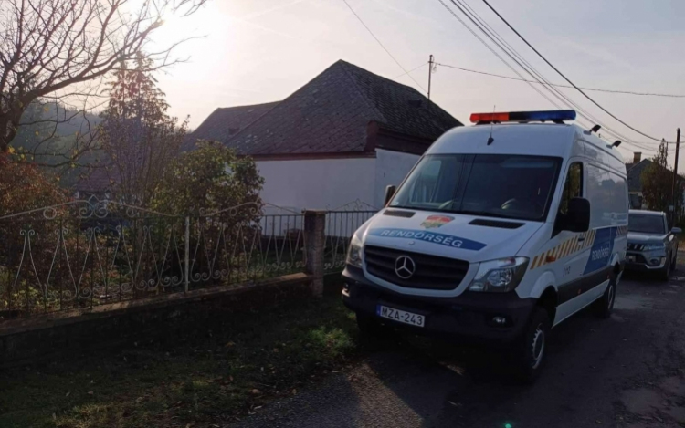 Több mint egy évig sanyargatta élettársát a Pápa melletti faluban