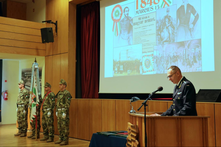 1848 hőseire emlékeztek a Bázisrepülőtéren