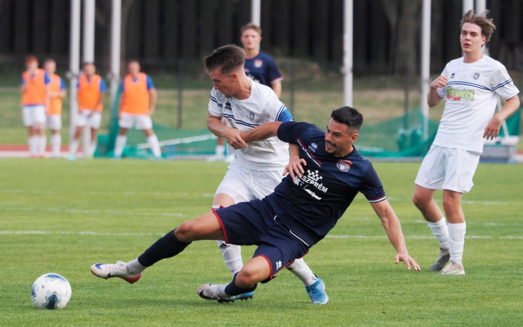 Elveszítette a szomszédvári rangadót a Perutz