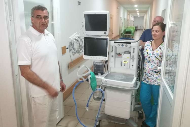 Új altató és lélegeztető gépeket kapott a pápai kórház