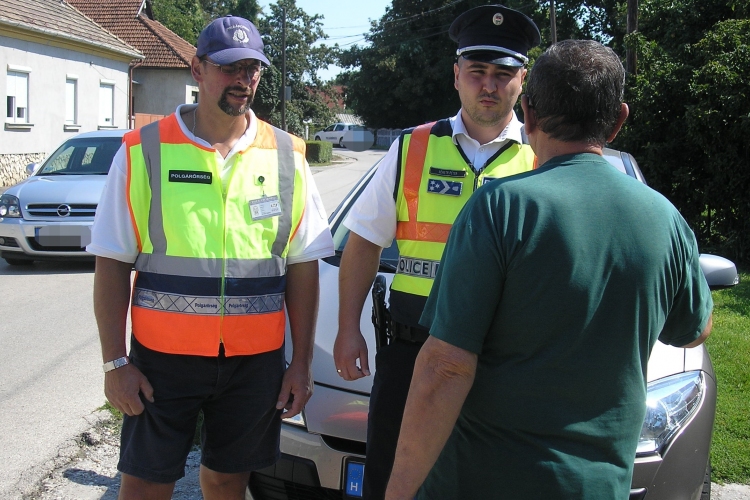 Közös szolgálat a polgárőrökkel