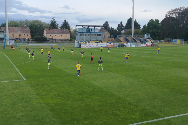 Érthetetlen! 2:0-ról nem tudott nyerni a Perutz a már kiesett Szabadkikötő ellen