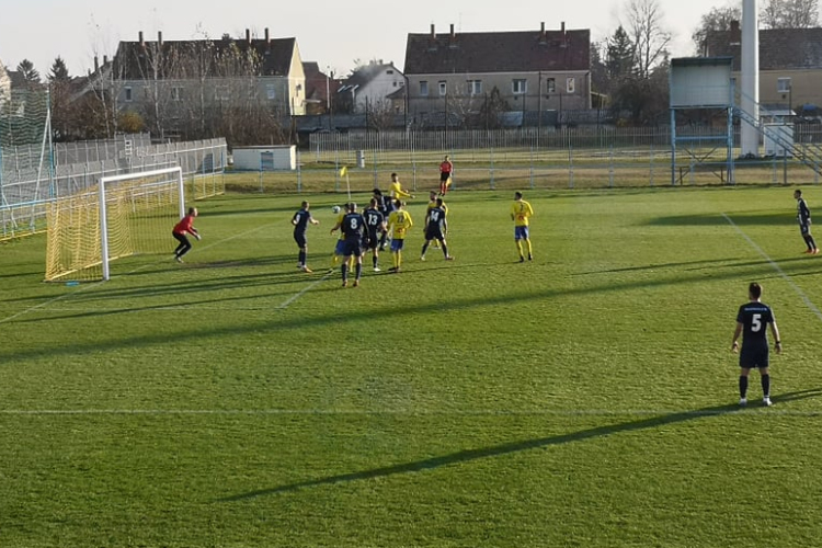 Böröczky bombájával nyerte meg az év utolsó hazai mérkőzését a Perutz