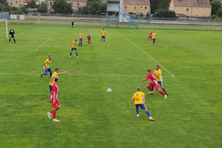 Hazai pályán kapott ki a Perutz, megyei riválisától