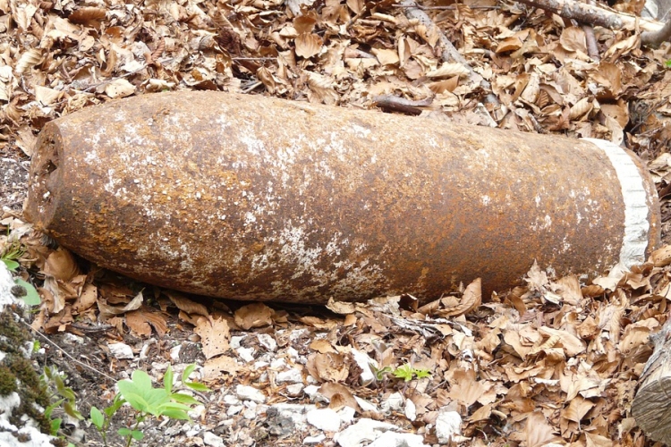 Több tucat második világháborús bombát találtak Kétpónál