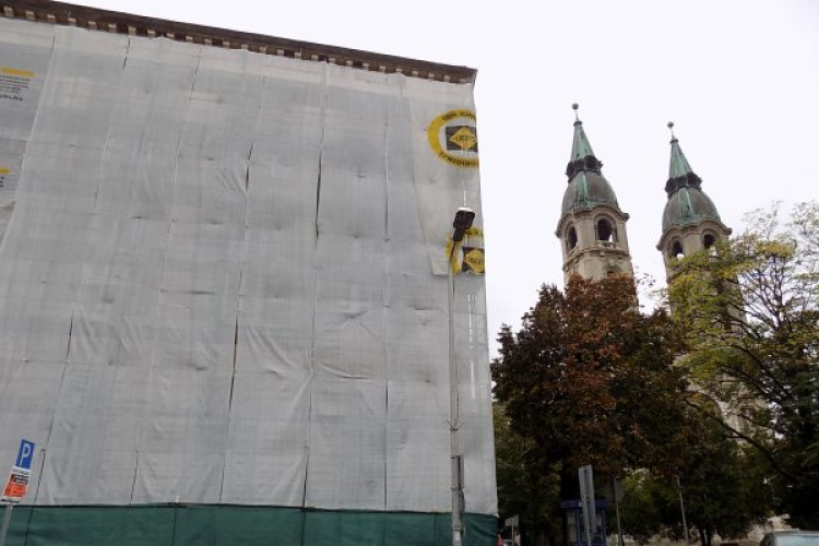 Már dolgoznak a Refi épületén