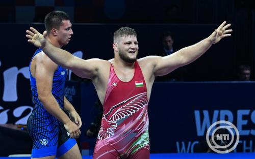 Birkózó-vb - A nehézsúlyú Vitek először döntős világversenyen