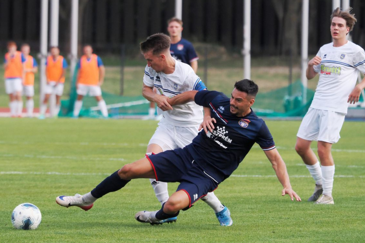 Elveszítette a szomszédvári rangadót a Perutz