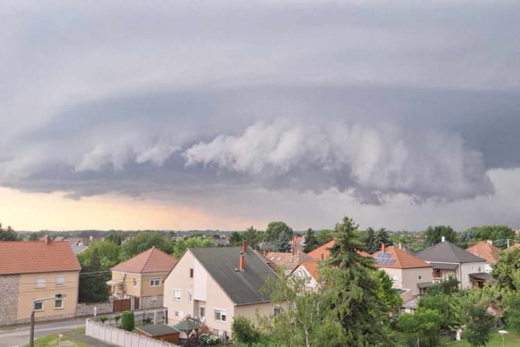 Szupercella alakult ki Pápa térségében