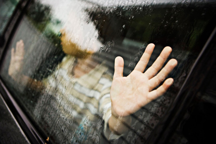 Elraboltak egy kisgyermeket Pápán