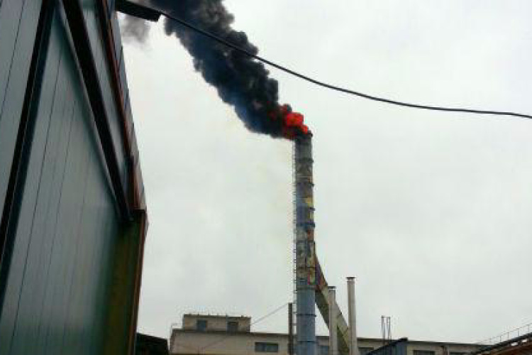 Tűz volt a régi textilüzem területén