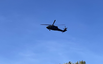 Helikopterek személyzetének legmagasabb szintű harcászati kiképzése zajlik Pápán