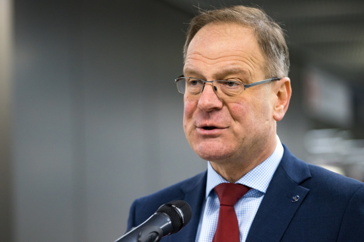 Pápa számára is biztató lehet, amiről Navracsics Tibor beszélt