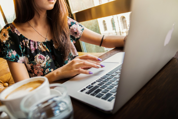 Rekordszintre nőtt a fiatalok jövedelme