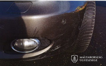 Pápai körforgalomban ütött el egy elektromos kerékpárost