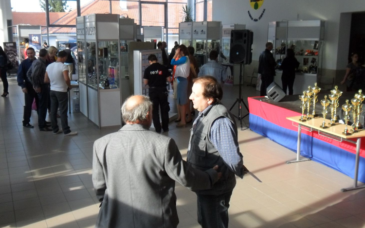 Kilencedszer is órakiállítás és börze Pápán